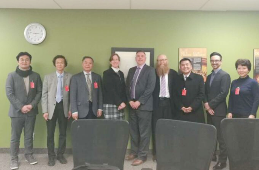 押球官网董事长访问加拿大食品检验局、联邦农业部