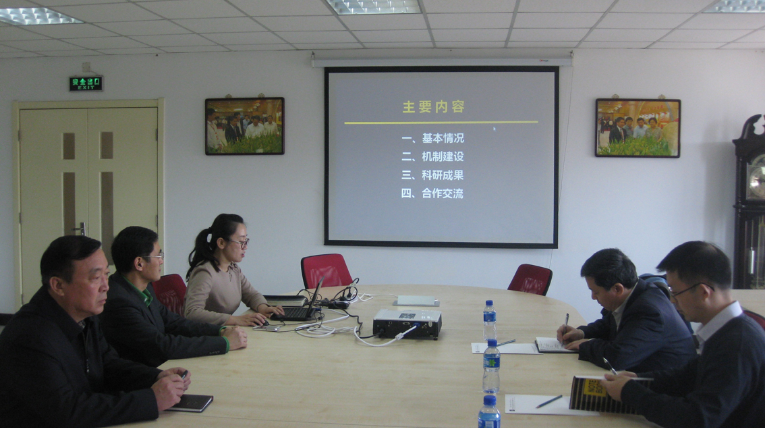天津市科委领导莅临天津市杂交粳稻企业重点实验室指导工作